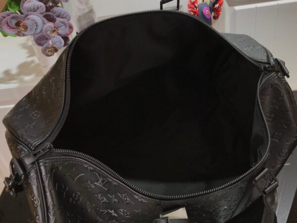 LV Keepall Bandouli¨¨re 50 Monogram Shadow For Men, Travel Bags 19.7in/50cm LV M44810