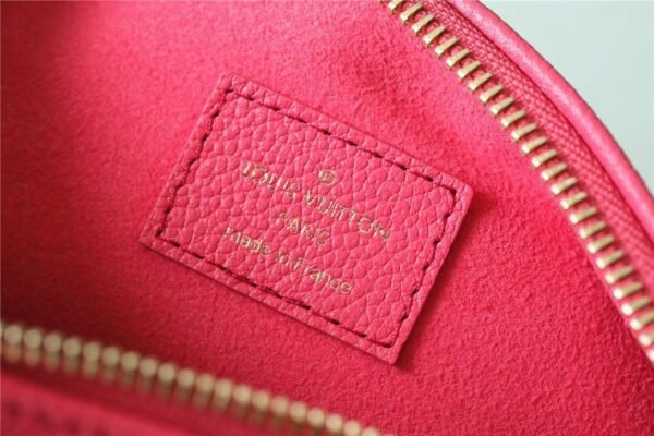 LV Coussin BB Grain Fluo Pink For Women, Women¡¯s Bags, Shoulder And Crossbody Bags 8.3in/21cm LV M20750