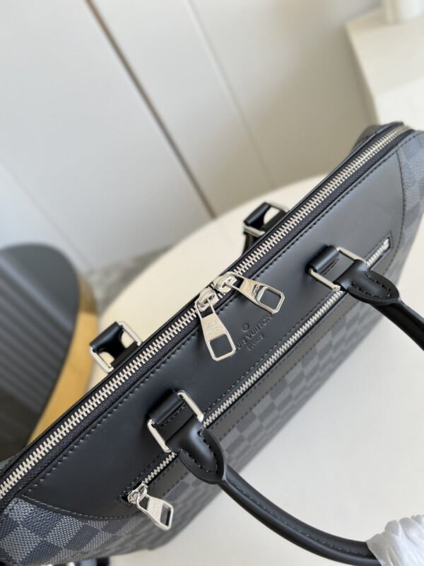 a6aac9e6 LV Porte Documents Jour Business Bag Damier Graphite For Men, Bags, Shoulder And Crossbody Bags 14.6in/37cm LV N48260