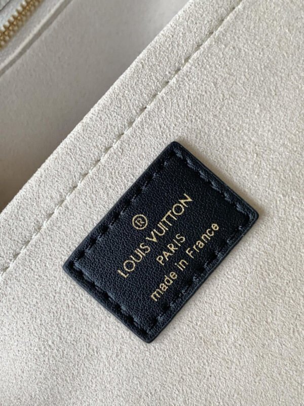 ab4c7c79-1 LV On My Side MM Tote Bag Monogram Canvas Red For Women, Shoulder Bags 12in/31cm LV M53824