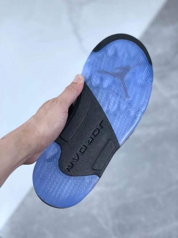 Air Jordan 5 Low "Black Metallic"