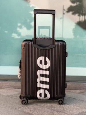 Supreme Rolling Vali Black For Men, For Women 22in/55cm