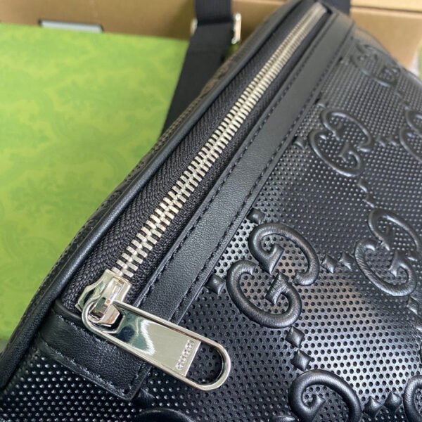 gg Embossed Belt Bag Black gg Embossed For Men? 9.1in/23cm gg 658582 1W3CN 1000