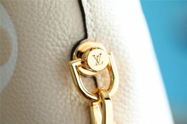 LV Neverfull MM Monogram Canvas Beige For Women,  Shoulder and Crossbody Bags 9.4in/24cm LV?