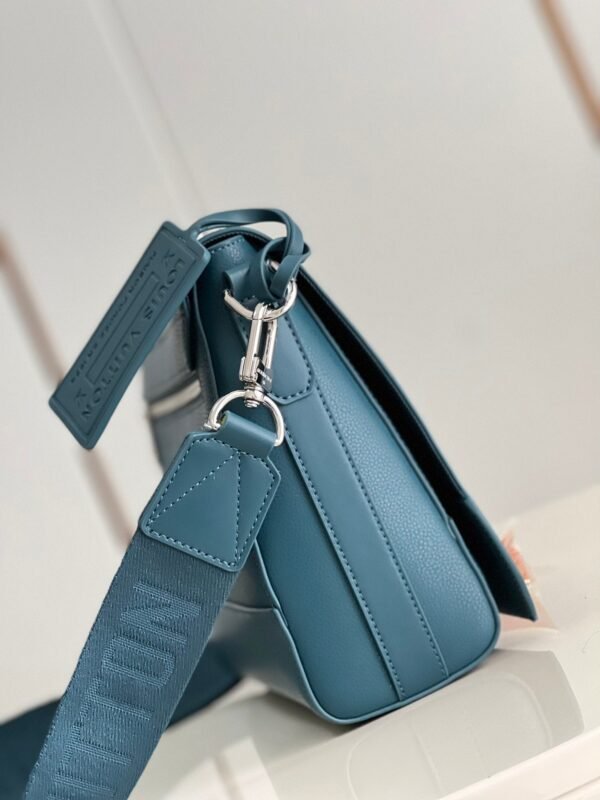 bff9bc21 LV Messenger Grain Blue For Men, Bags, Shoulder And Crossbody Bags 11in/28cm LV M59327