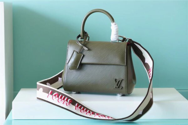 LV Cluny Mini Epi Green For Women,  Shoulder And Crossbody Bags 20cm/7.9in LV?