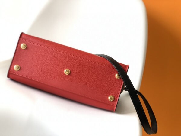 c58cb102-1 LV On My Side MM Tote Bag Monogram Canvas Red For Women, Shoulder Bags 12in/31cm LV M53824