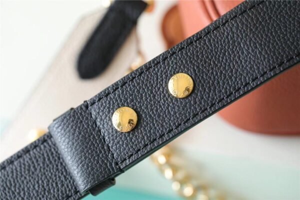 LV Lockme Tender Chataigne Brown For Women,  Shoulder And Crossbody Bags 7.5in/19cm LV?