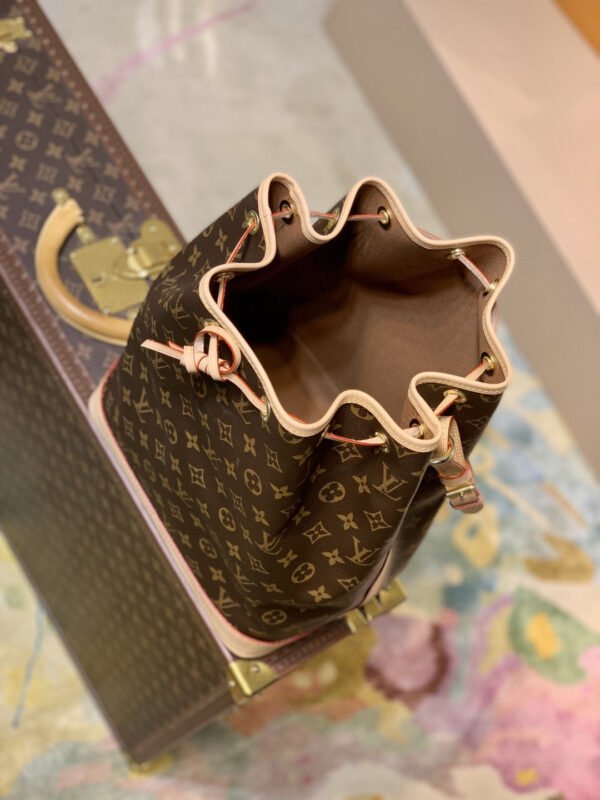 LV No¨¦ Bucket Bag Monogram Canvas For Women,  Shoulder Bags 13.4in/36cm LV M42224