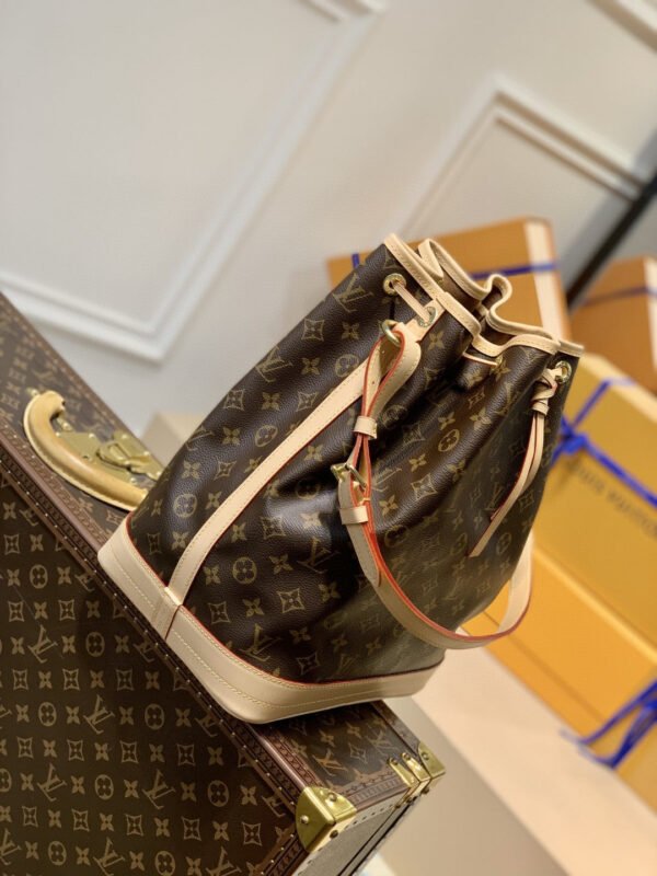 LV No¨¦ Bucket Bag Monogram Canvas For Women,  Shoulder Bags 13.4in/36cm LV M42224