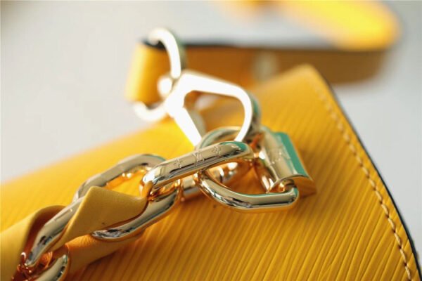 LV Twist MM Epi Sunflower Yellow For Women, Women¡¯s Bags, Shoulder And Crossbody Bags 9.1in/23cm LV M59888