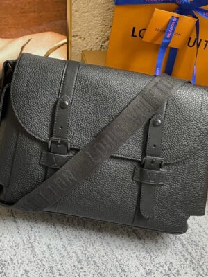 LV Christopher Messenger Taurillon Black For Men, Bags, Shoulder And Crossbody Bags 11.4in/29cm LV M58476