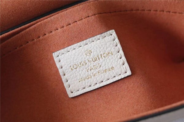 LV Lockme Tender White For Women, Women¡¯s Handbags, Shoulder And Crossbody Bags 7.5in/19cm LV