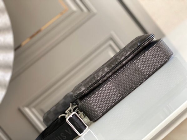 e1fe18f4 LV Trio Messenger Damier Graphite Black For Men, Bags, Shoulder And Crossbody Bags 9.8in/25cm LV N50017