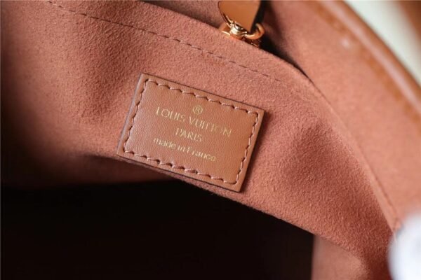 e5cee46a LV Petit Bucket Raffia Caramel Brown For Women, Women¡¯s Bags, Shoulder And Crossbody Bags 9.4in/24cm LV M59961