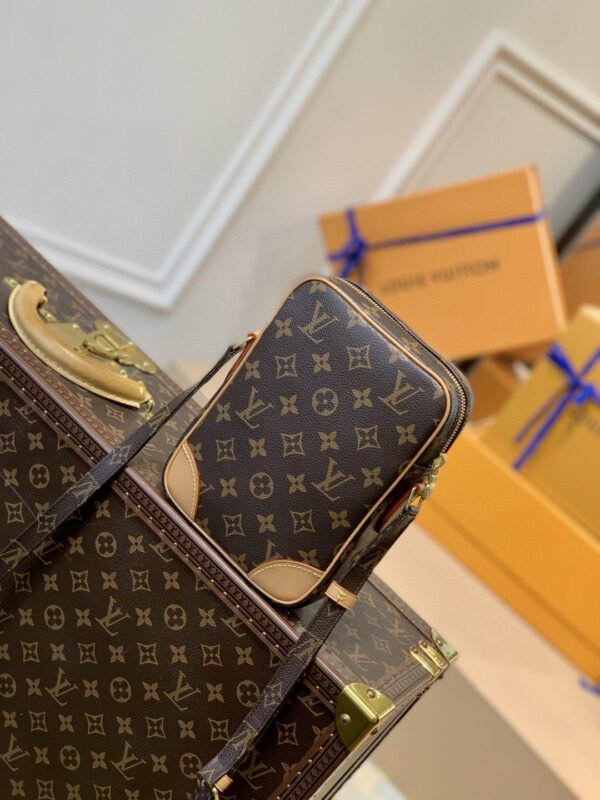 LV Danube Monogram Canvas For Women, Women¡¯s Bags, Shoulder Bags 8.3in/21cm LV M45266