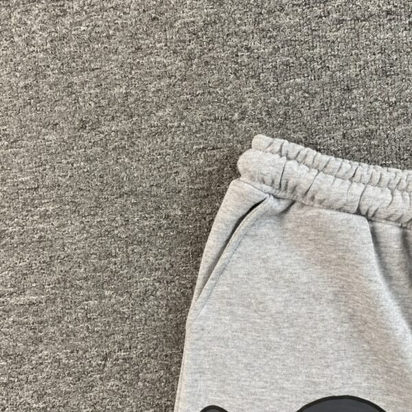 SYNA WORLD SHORTS GREY