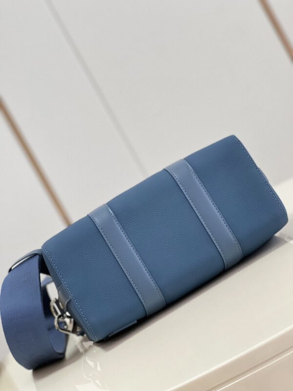 ecffef95 LV City Keepall Aerogram Blue For Men, Bags, Shoulder And Crossbody Bags 10.6in/27cm LV