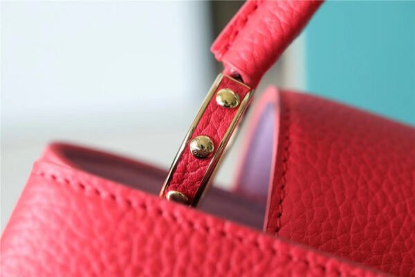 f5cc6a3a LV Capucines MM Taurillon Red For Women, Women¡¯s Bags, Shoulder And Crossbody Bags 12.4in/31.5cm LV?