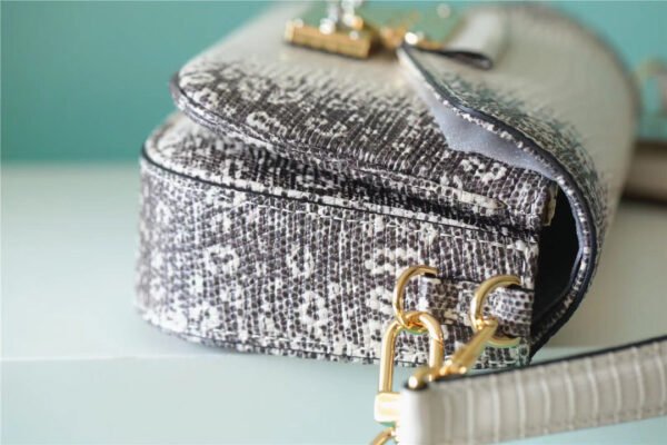 LV Swing Monogram Silver For Women,  Shoulder And Crossbody Bags 24cm/9.4in LV?