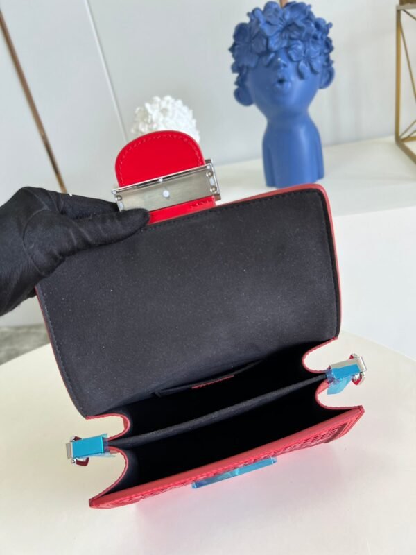 f97f76b6 LV Limited Dauphine MM Bags By Nicolas Ghesqui¨¨re With Monogram Lace Red For Women 25cm LV