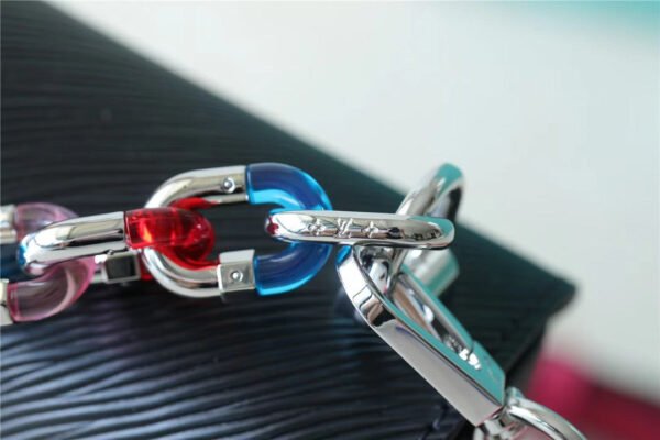 ouis Vuitton Twist MM Epi Black For Women,  Shoulder And Crossbody Bags 9.1in/23cm LV?