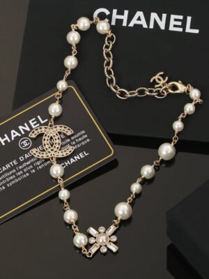 18K CC Flower Pearls Necklace