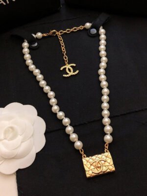18K CC Pearl Bag Pendant Necklace