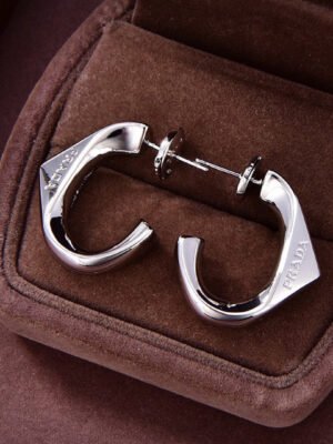18K Pra Triangle Open Earrings