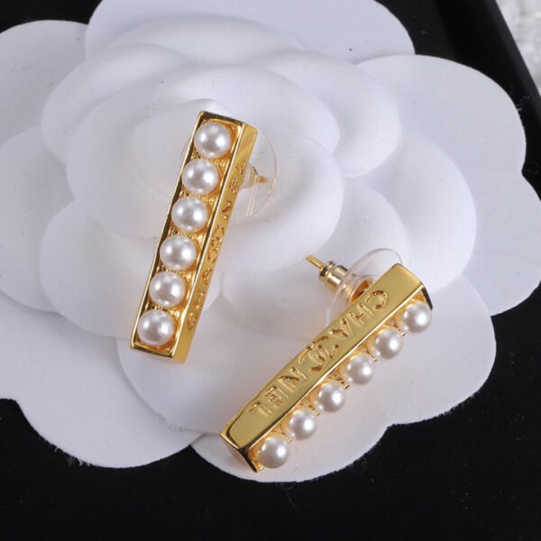 18K CC Pearls Earrings