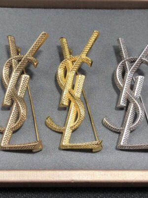 18K Saint Vintage Brooch