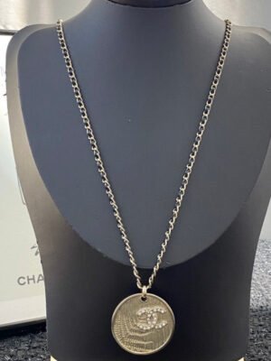 18K CC 22S Vintage Necklace