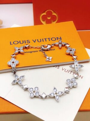 18K Louis Idylle Blossom Monogram Bracelet