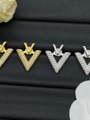 18K Garavani Vlogo Diamond Earrings