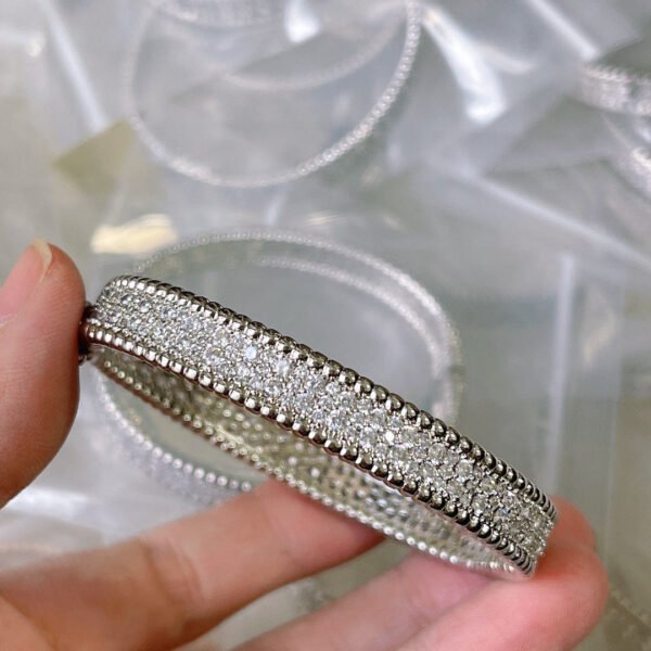 18K White Gold Perl¨¦e Diamonds Three Rows Bracelet