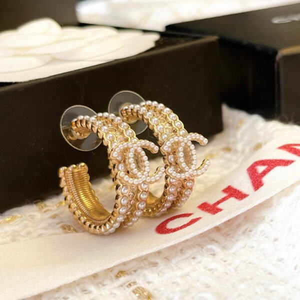 18K CC Pearls Earrings