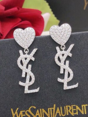 18K Saint Heart Diamonds Earrings