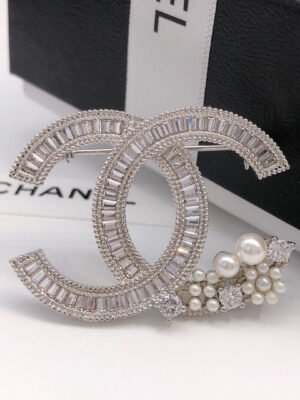 18K CC Star Crystals Brooch