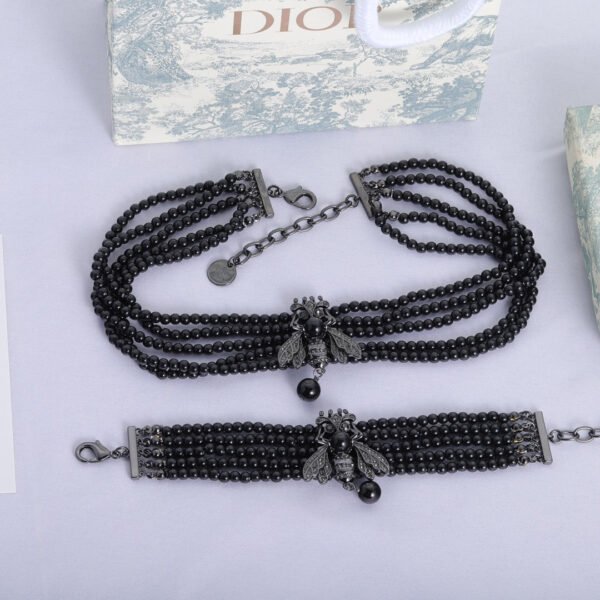 18K CD Bee Black Pearls Bracelet