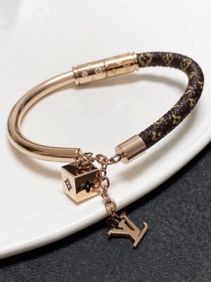18K Louis Dice Bracelet