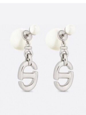 18K CD 30 Montaigne Earrings