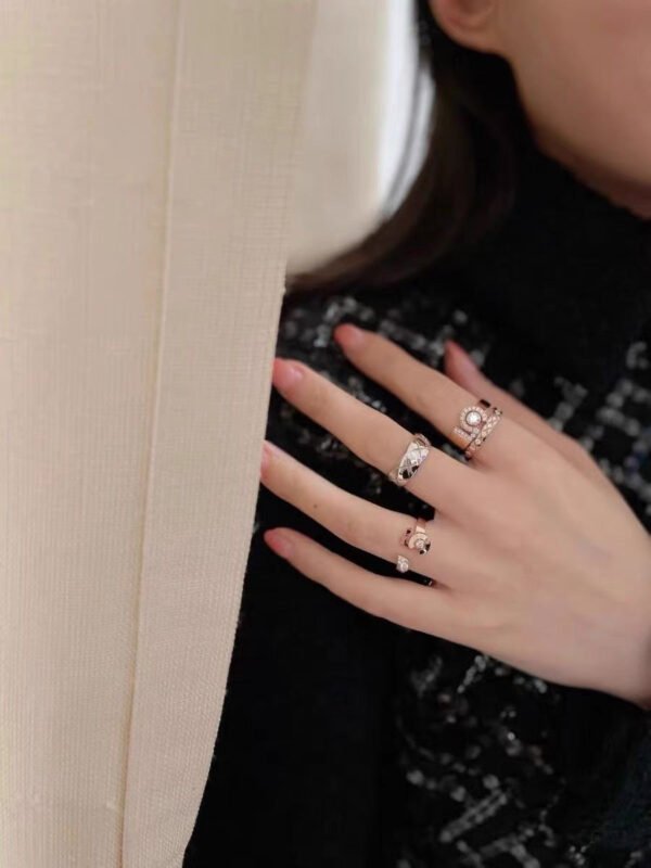 18K CC No.5 Ring