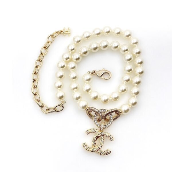 18K CC Pearls Choker Necklace
