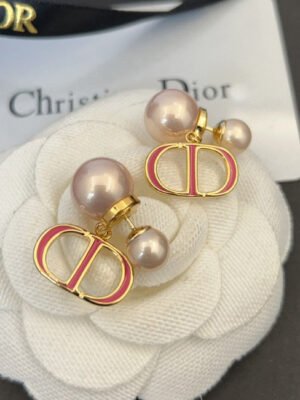 18K CD 30 Montaigne Rani Pink Pearls Earrings