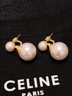 18K Triomphe Pearl Earrings