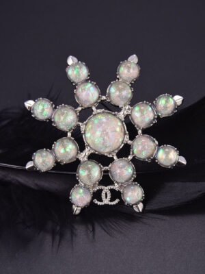 18K CC Flower Crystals Brooch