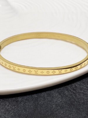 18K Louis Vintage Bracelet