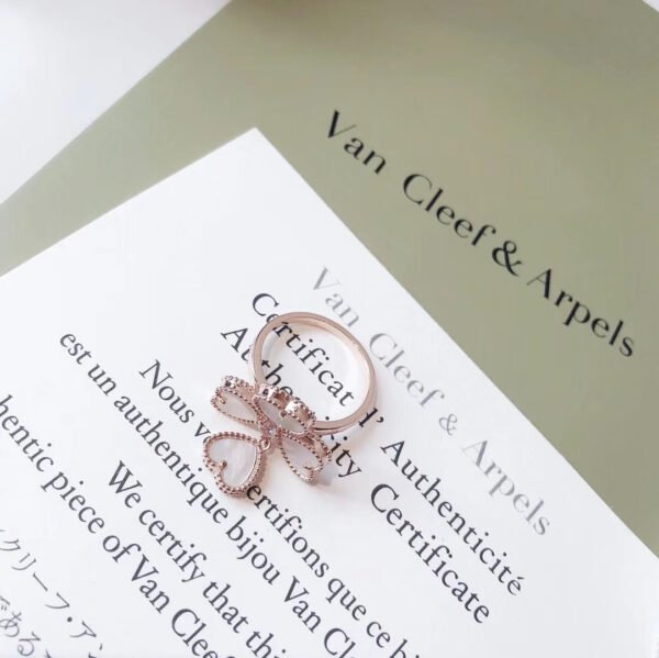 18K Sweet Alhambra Effeuillage Pearls Ring