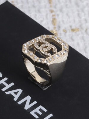 18K CC Diamonds Ring