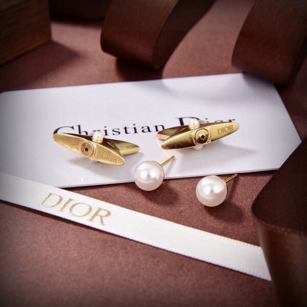 18K CD Tribales Star Earrings